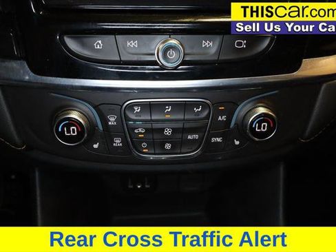 Used 2019 Chevrolet Traverse LT image 21