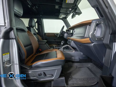Used 2024 Ford Bronco Outer Banks AWD/4WD image 44