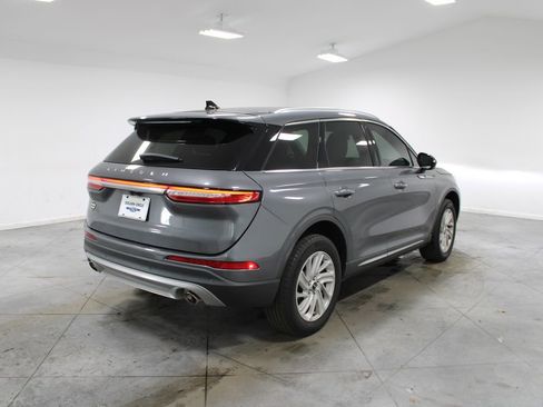 Used 2022 Lincoln Corsair FWD image 9