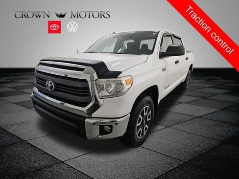 Used 2015 Toyota Tundra SR5 image 3