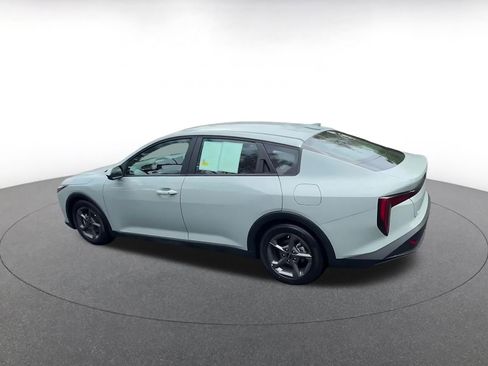 Used 2025 Kia K4 LXS image 10