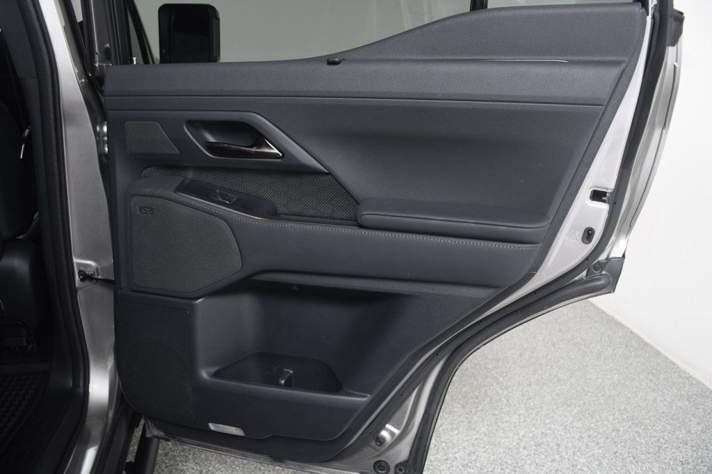 Used 2025 Lexus GX 550 w/ Accessory Package (CT) AWD/4WD image 24