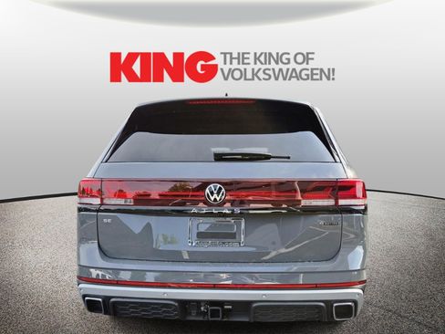 New 2026 Volkswagen Atlas Peak Edition AWD/4WD image 4