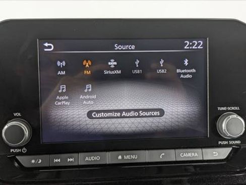 Used 2025 Nissan Pathfinder SV FWD image 29