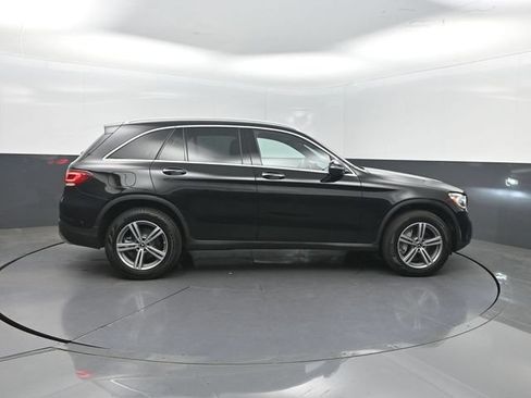 Used 2021 Mercedes-Benz GLC 300 4MATIC w/ Premium Package image 35