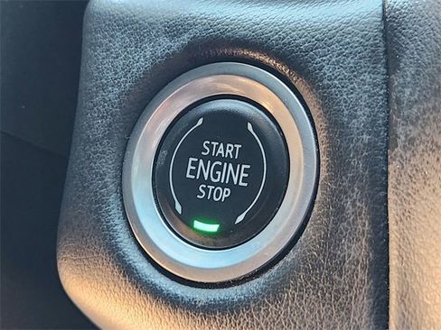 Used 2022 Chevrolet Suburban Z71 w/ Z71 Off-Road Package image 20