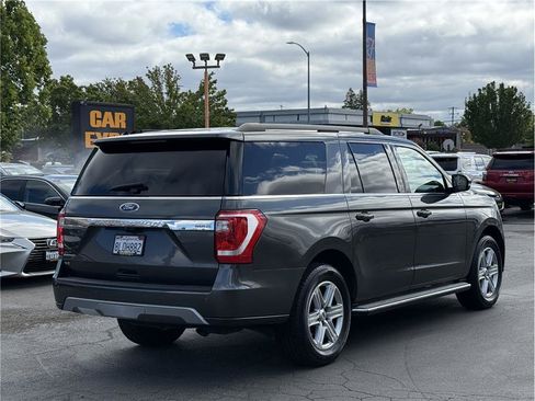 Used 2019 Ford Expedition Max XLT w/ Equipment Group 202A RWD image 4
