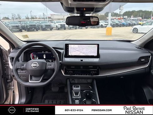 Certified 2025 Nissan Rogue Platinum image 35