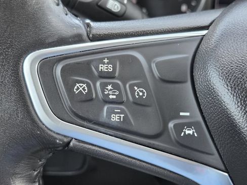 Used 2022 Chevrolet Equinox LT FWD image 19