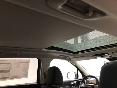 New 2026 Kia Sorento S w/ S Panoramic Sunroof Package FWD image 11