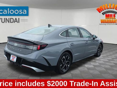Used 2024 Hyundai Sonata SEL FWD image 8
