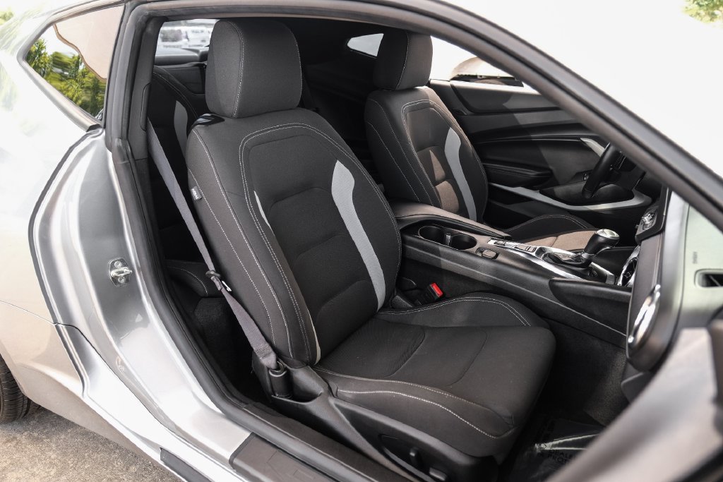 Used 2023 Chevrolet Camaro LT w/ Technology Package RWD image 37
