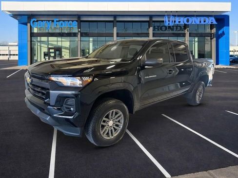 Used 2024 Chevrolet Colorado LT w/ LT Convenience Package AWD/4WD image 4
