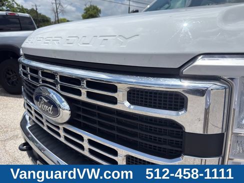 Used 2023 Ford F250 XLT w/ FX4 Off-Road Package AWD/4WD image 5