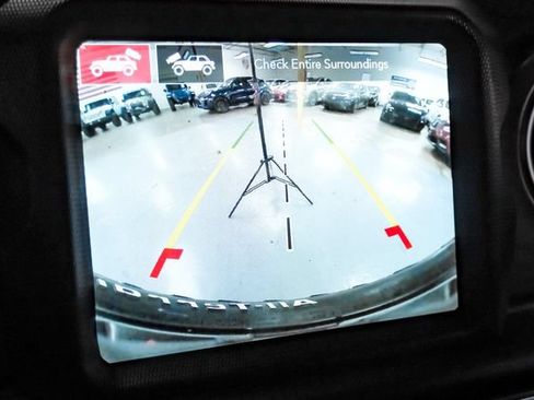 Used 2021 Jeep Wrangler Rubicon AWD/4WD image 17