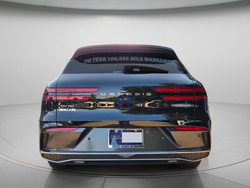 Used 2026 Genesis GV70 2.5T AWD/4WD image 5