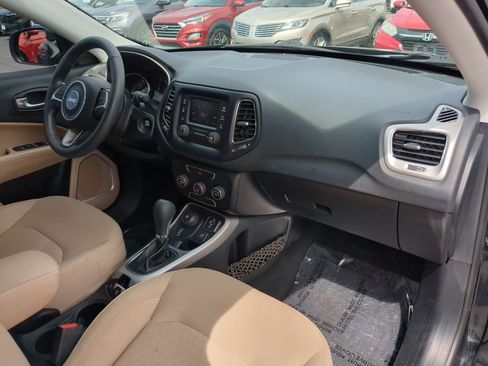Used 2018 Jeep Compass Sport AWD/4WD image 33