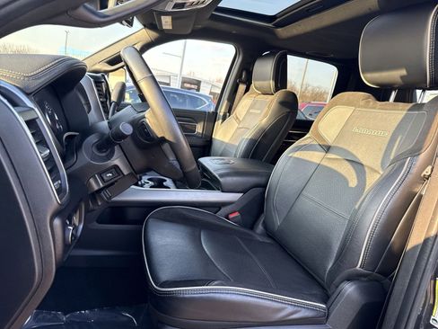 Used 2024 RAM 2500 Laramie w/ Night Edition image 12