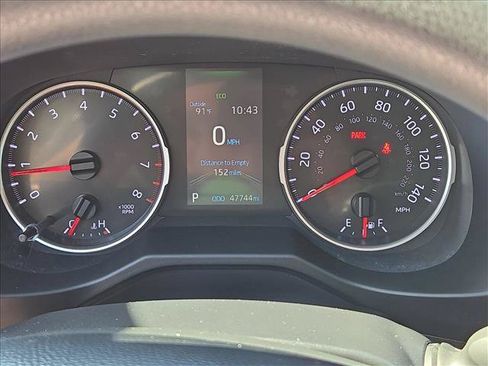 Used 2021 Toyota RAV4 LE FWD image 10