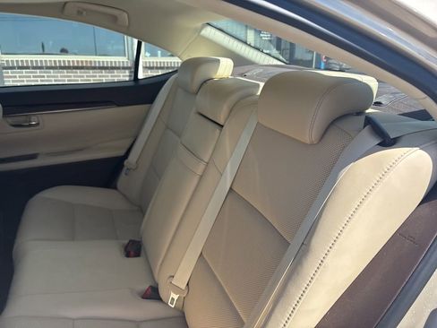 Used 2018 Lexus ES 350 w/ Premier Package FWD image 39