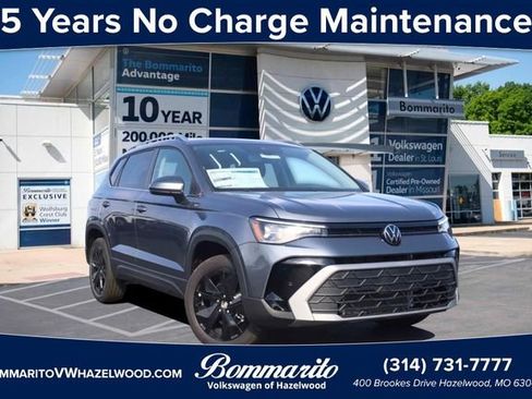 New 2026 Volkswagen Taos SE FWD image 1