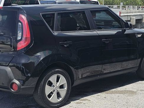 Used 2014 Kia Soul FWD image 5
