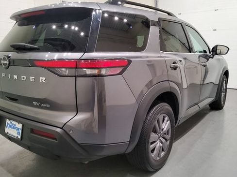Used 2024 Nissan Pathfinder SV AWD/4WD image 7
