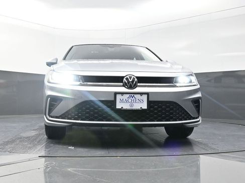 New 2026 Volkswagen Jetta SE FWD image 22