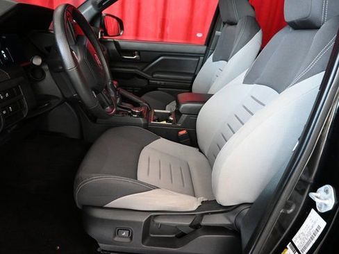 Used 2024 Toyota Tacoma TRD Off-Road image 2