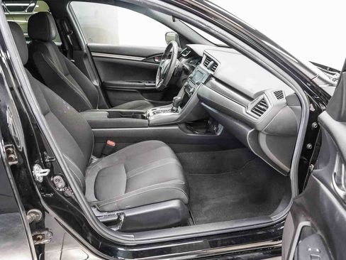 Used 2019 Honda Civic Sport image 16