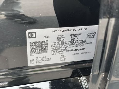 New 2025 GMC Sierra EV Denali image 39