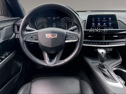 Used 2023 Cadillac CT4 Luxury RWD image 5