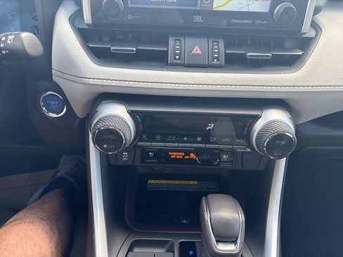 Certified 2021 Toyota RAV4 Limited AWD/4WD image 25