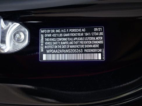 Used 2022 Porsche 911 Carrera image 30