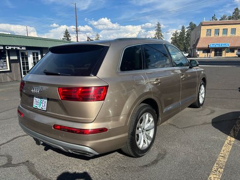 Used 2019 Audi Q7 3.0T Premium image 6