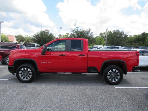 Used 2024 Chevrolet Silverado 2500 Custom w/ Custom Convenience Package RWD image 5