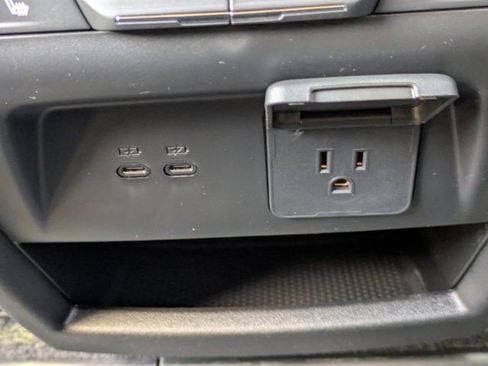 New 2026 Chevrolet Traverse RS w/ LPO, Floor Liner Package image 15