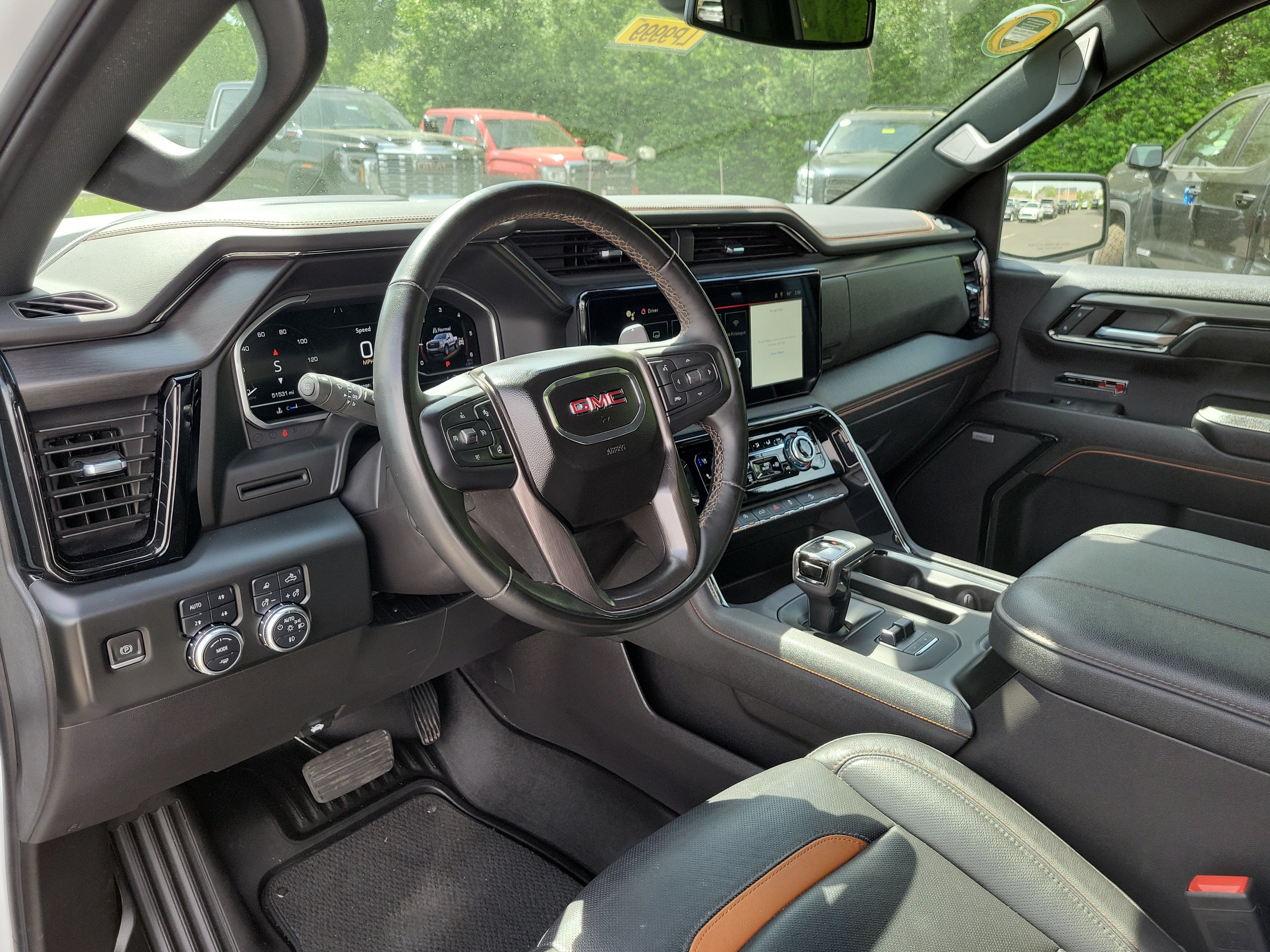 Used 2024 GMC Sierra 1500 AT4 w/ AT4 Premium Package AWD/4WD image 17