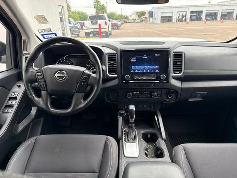 Certified 2024 Nissan Frontier SV w/ SV Convenience Package RWD image 15