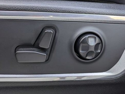 Used 2021 RAM 1500 Laramie RWD image 19