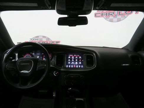 Used 2017 Dodge Charger R/T image 11