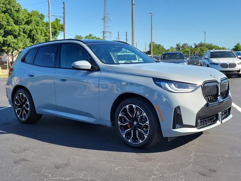 Used 2026 BMW X3 xDrive30 w/ Premium Package AWD/4WD image 2