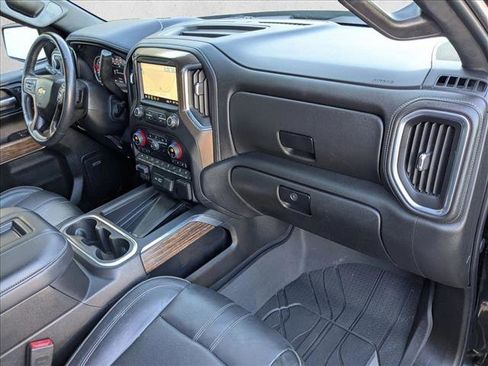 Used 2019 Chevrolet Silverado 1500 High Country image 24