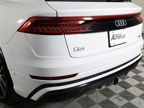 Used 2019 Audi Q8 Prestige image 46