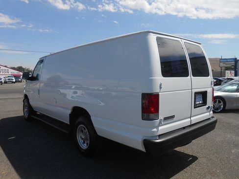 Used 2006 Ford E-250 and Econoline 250 Extended RWD image 7