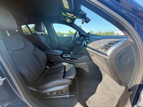 Used 2025 BMW X4 xDrive30i AWD/4WD image 34