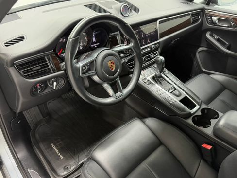 Used 2020 Porsche Macan S image 30