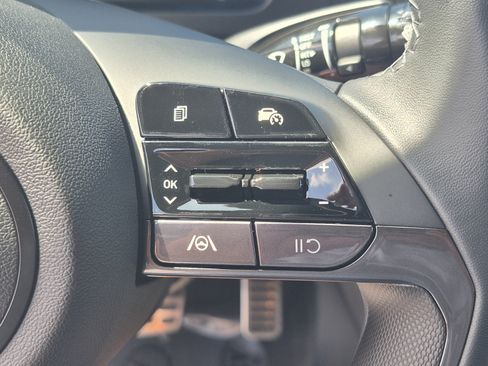 New 2026 Hyundai Elantra SEL Sport FWD image 28