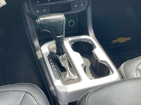 Used 2017 Chevrolet Colorado LT w/ Luxury Package, Chrome RWD image 18