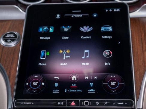 Certified 2022 Mercedes-Benz C 300 Sedan image 20